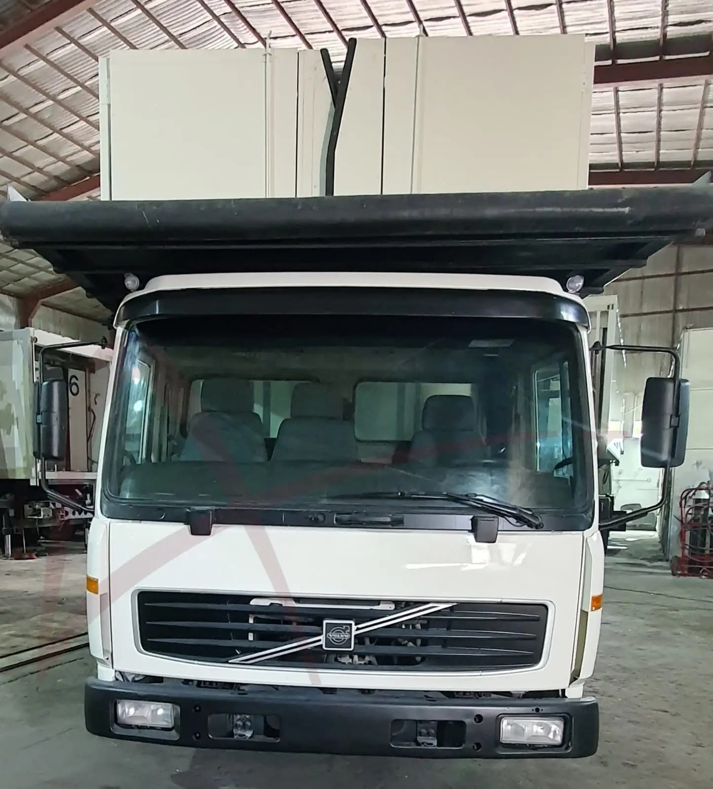 VOLVO AEROLIFT-B-VO/FL616H