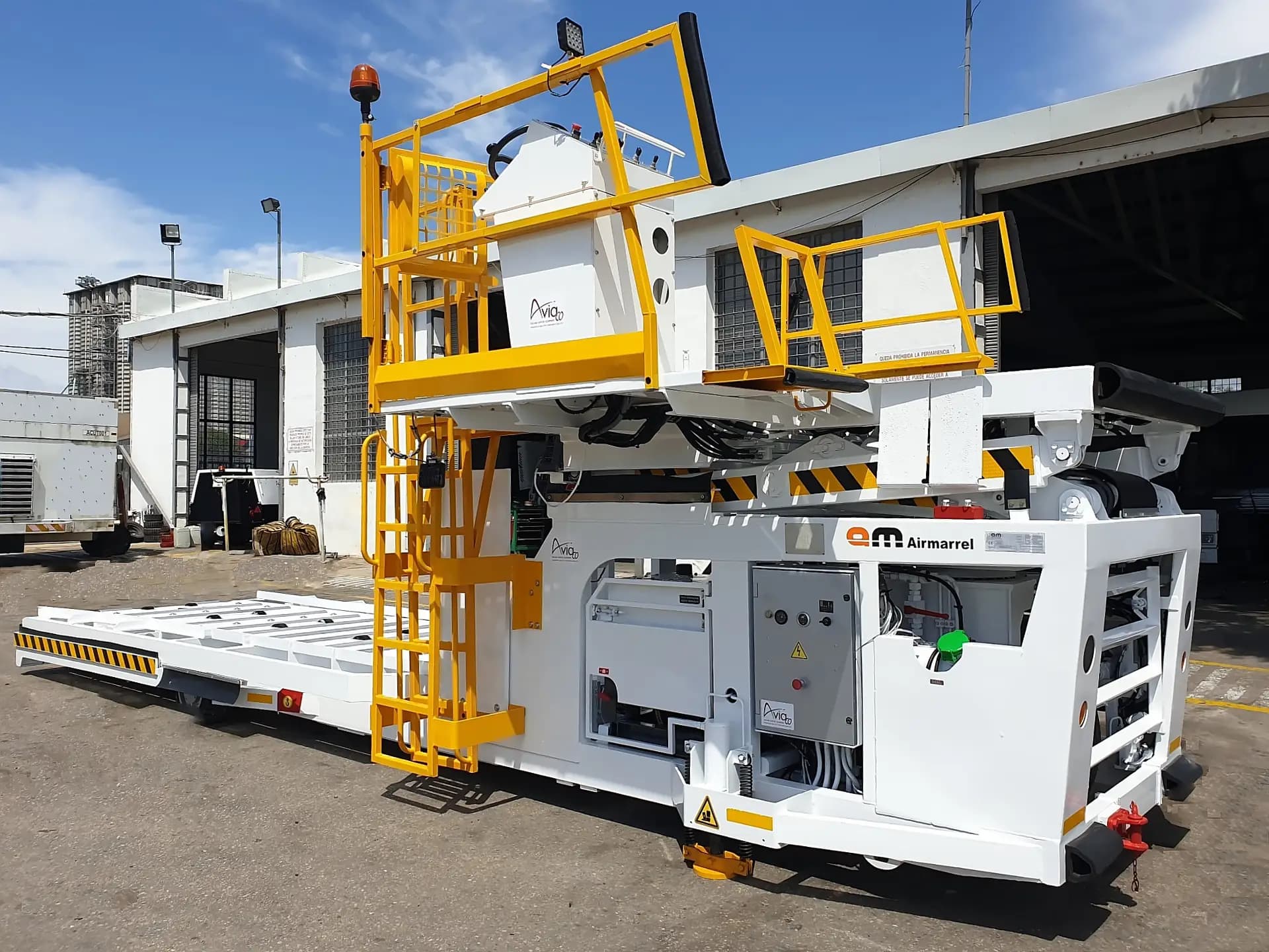Aviaco GSE maintenance platform