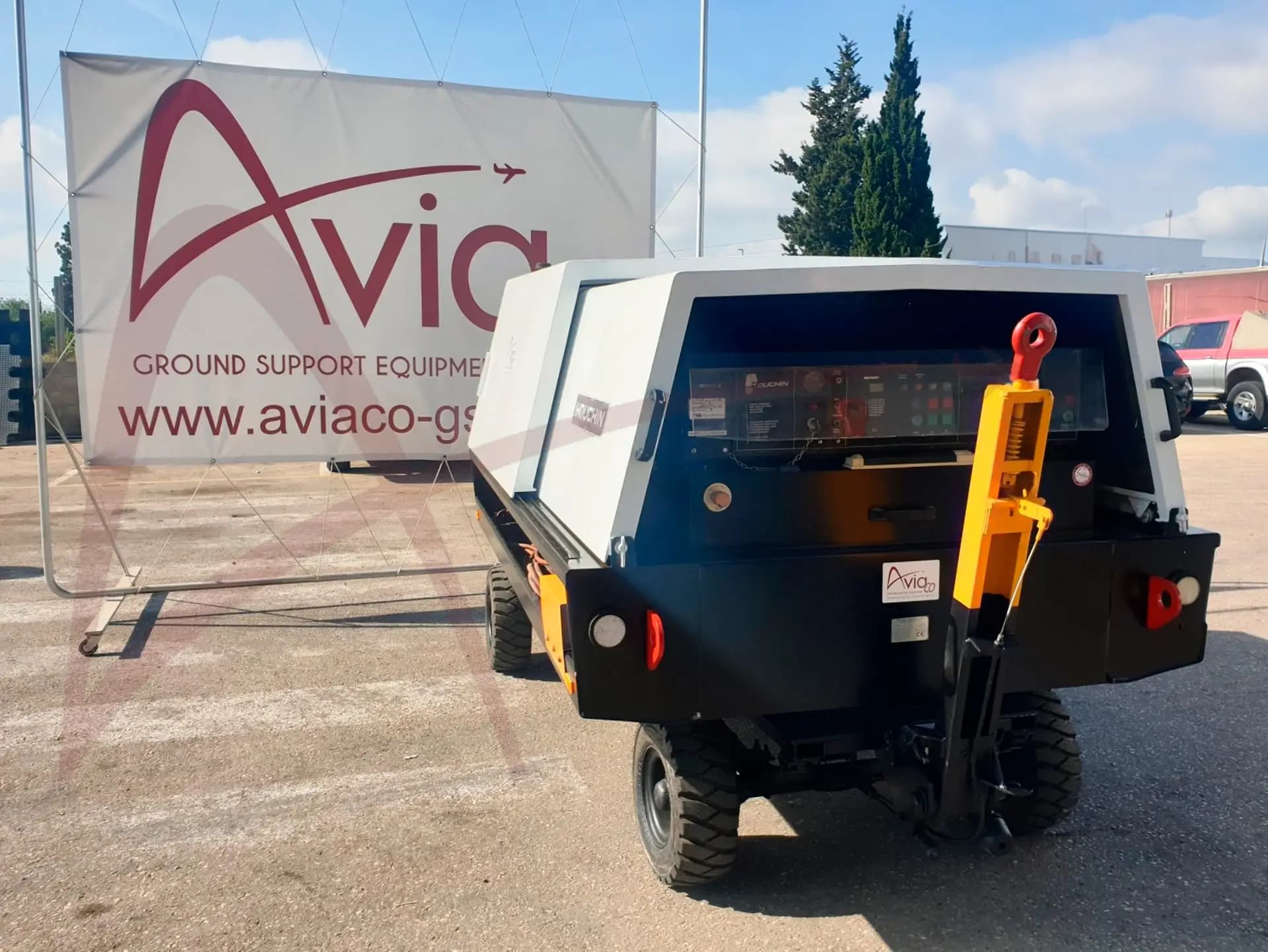 HOUCHIN C690