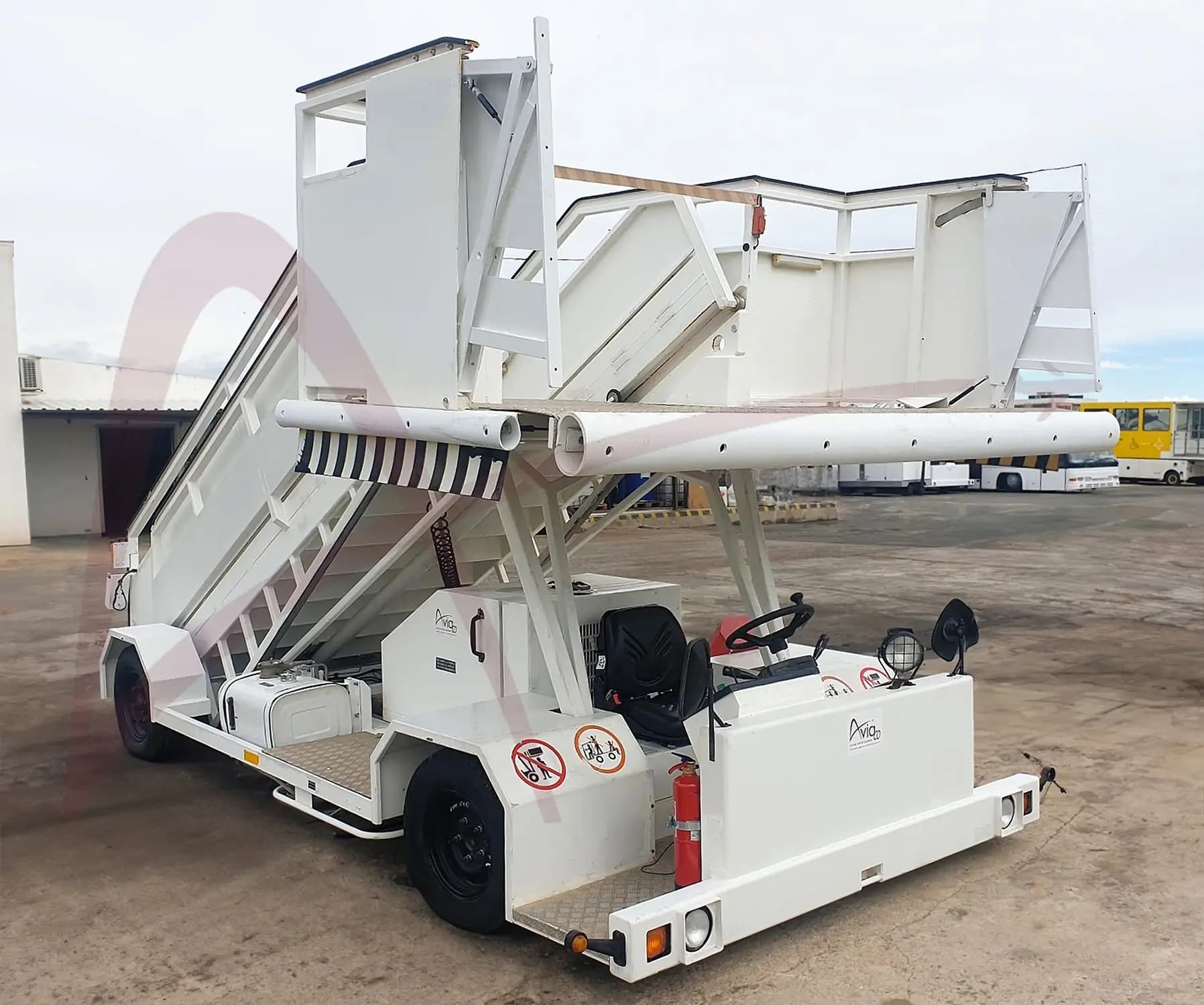 Self propelled stair for medium body