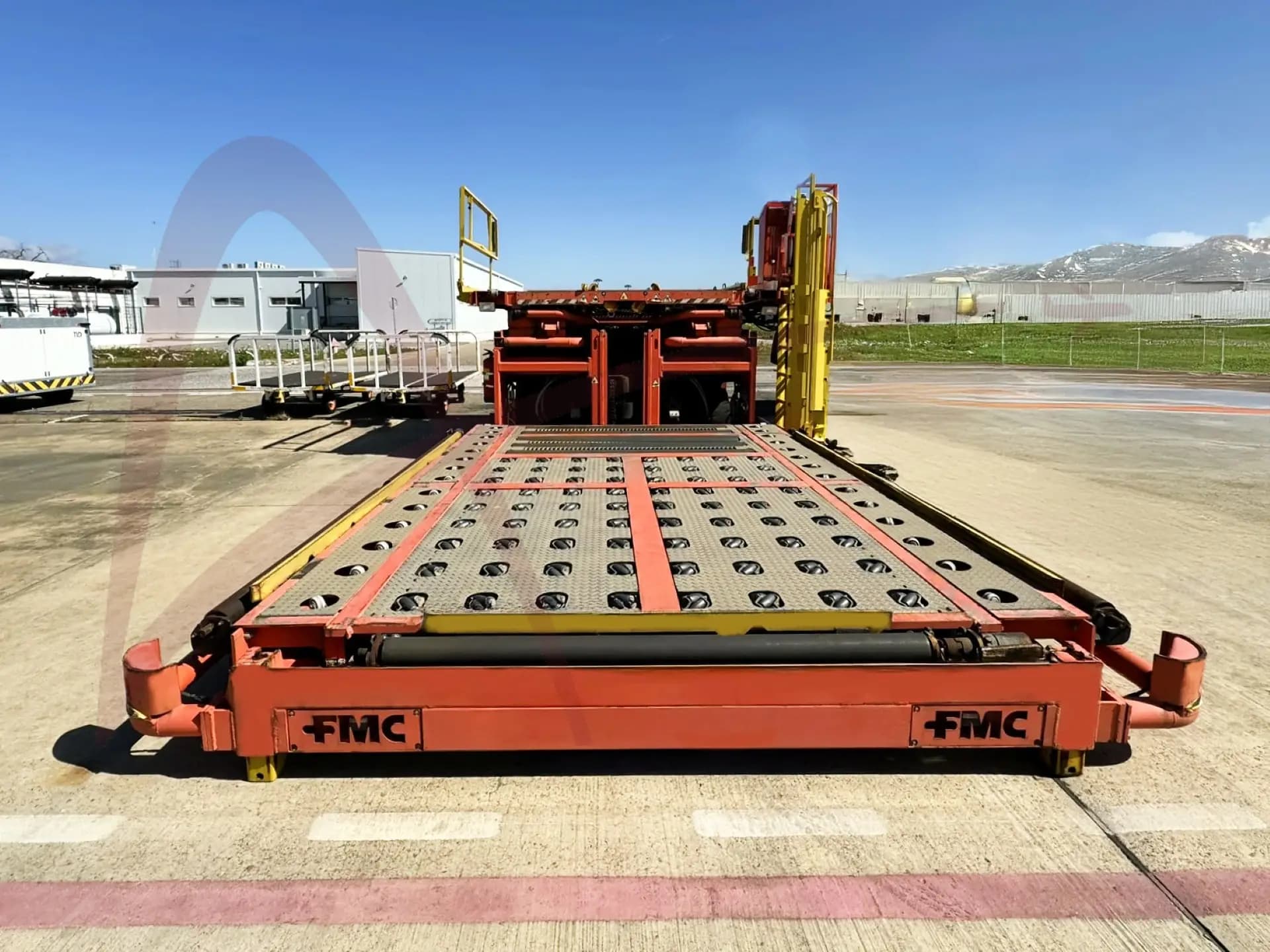 FMC COMMANDER 15U