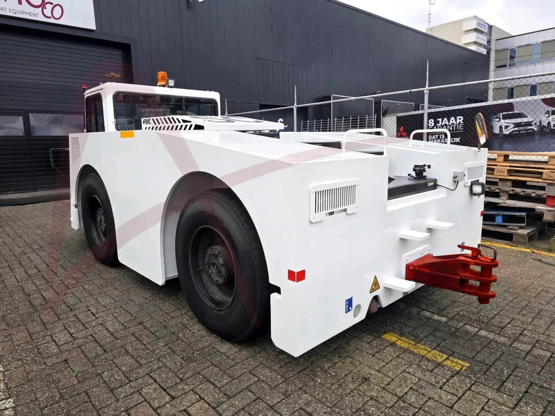 JBT B600