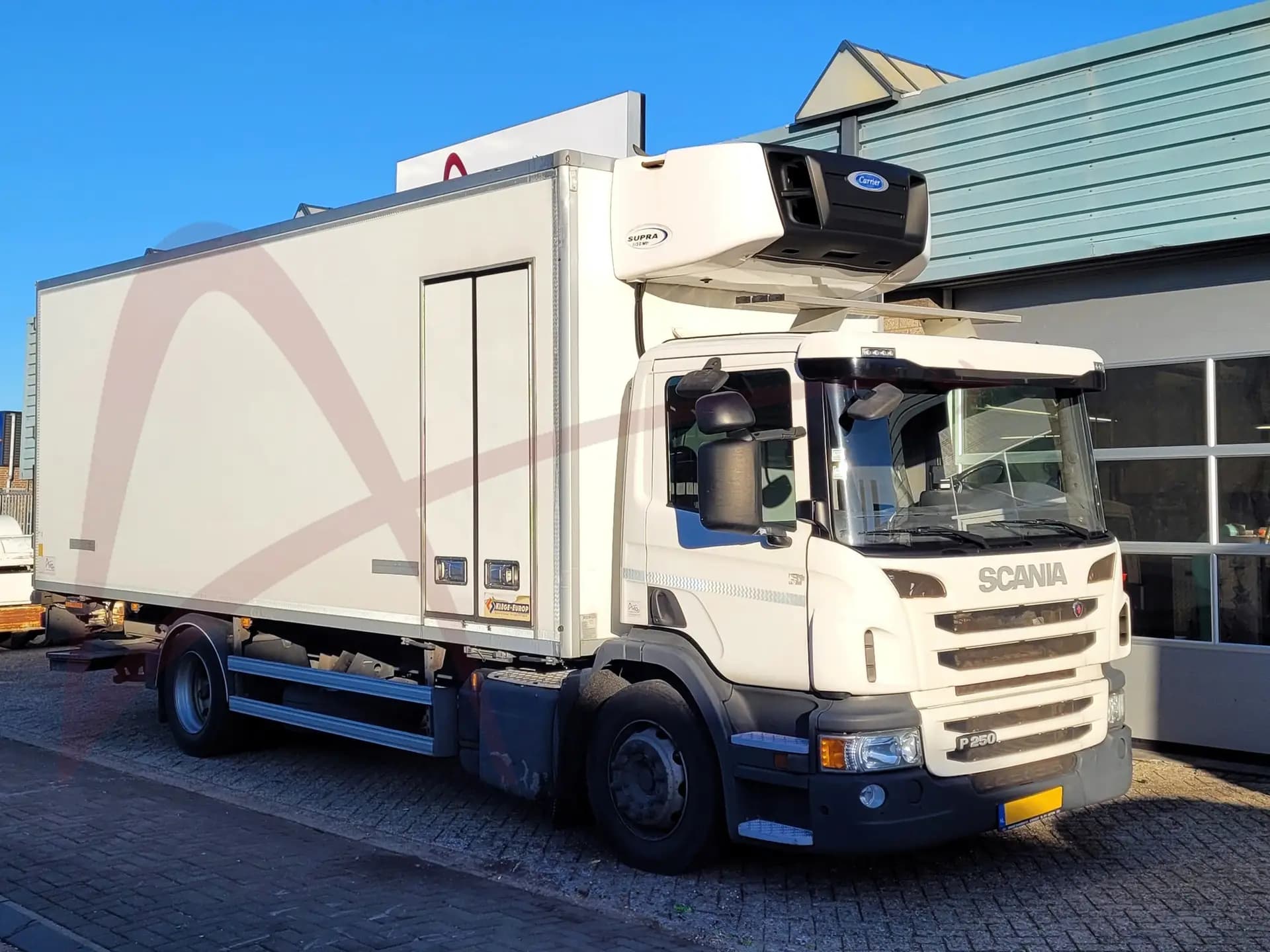 SCANIA P250
