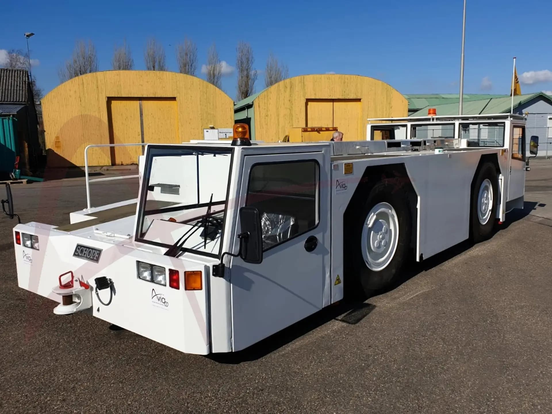 SCHOP F396, PUSHBACK TRACTOR